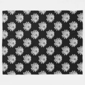 Chrysanthemummuster - einfarbiges Schwarz Fleecedecke (Vorderseite (Horizontal))