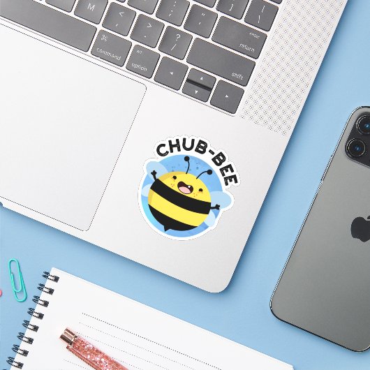 Chub-Bee Funny Chubby Bee Pun Aufkleber (Laptop mit iPhone)