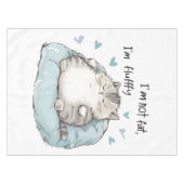 Chubby Cat Chill Vibes Tischdecke (Vorderseite (Horizontal))