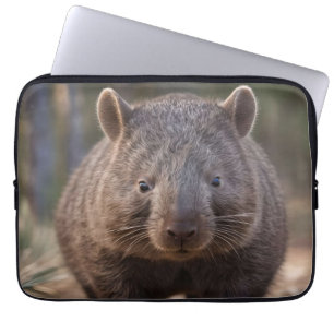 "Chubby Charm: Die Adorable Australian Wombat" Laptopschutzhülle
