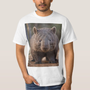 "Chubby Charm: Die Adorable Australian Wombat" T-Shirt