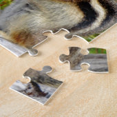 Chubby niedlich Chipmack auf Holzstumpf Puzzle (Seite)