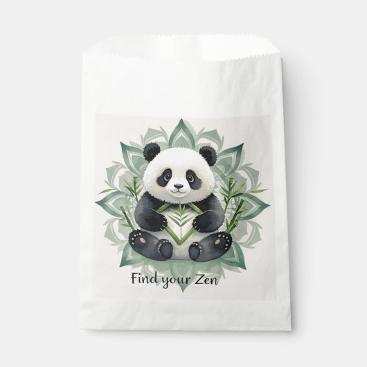 Chubby Panda sitzend in Lotus Pose Zen Geschenktütchen (Vorderseite)