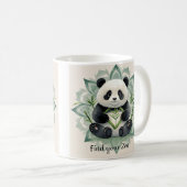 Chubby Panda sitzend in Lotus Pose Zen Kaffeetasse (VorderseiteRechts)