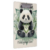 Chubby Panda sitzend in Lotus Pose Zen Klemmbrett (Rechts)
