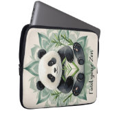 Chubby Panda sitzend in Lotus Pose Zen Laptopschutzhülle (Vorne Rechts)