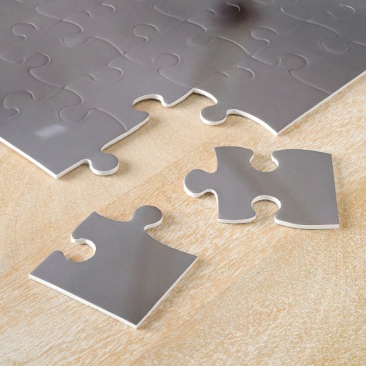 Chunky Bright Red Male Kardinal im Winterschnee Puzzle (Seite)