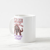 Chupacabra Ziegen sind Snacks Lustiger Kryptid-Hum Kaffeetasse (Vorderseite Links)