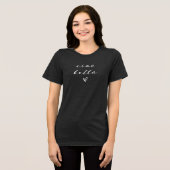 Ciao Bella | Italienische Moderne Schrift mit Herz Tri-Blend Shirt (Vorderseite voll)