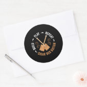 Cigar Box Guitar Build Play Wiederholung von Cbg Runder Aufkleber (Umschlag)