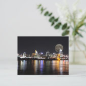 Cincinnat Skyline mit dem Mond Postkarte (Stehend Vorderseite)