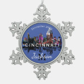 Cincinnati in Graffiti Schneeflocken Zinn-Ornament (Vorderseite)