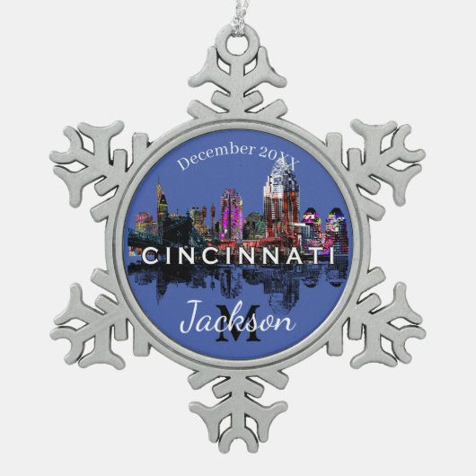 Cincinnati in Graffiti Schneeflocken Zinn-Ornament (Vorderseite)