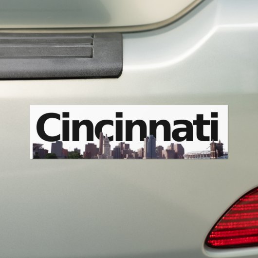 Cincinnati-Skyline mit Cincinnati im Himmel Autoaufkleber (Auf Auto)