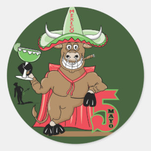 Cinco De May Bull mit Margarita Runder Aufkleber