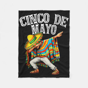 Cinco De Mayo Dabbing Mexican Poncho Sombrero Hat Fleecedecke