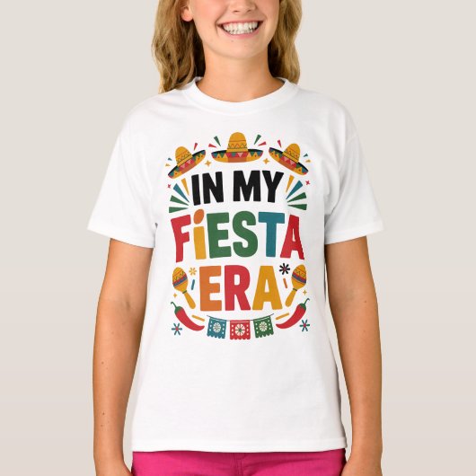 Cinco de Mayo Fiesta Look with Sombreros T-Shirt (Vorderseite)