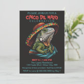 Cinco de Mayo Iguana Wearing Sombrero & Serape Einladung (Stehend Vorderseite)