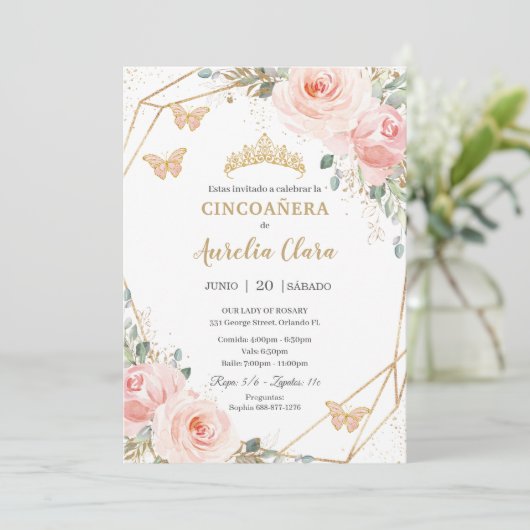 Cincoañera Blush Pink Floral Butterfisch Prinzessi Einladung (Stehend Vorderseite)