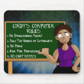 Cindy Computer ordnet Mousepad an (Vorne)