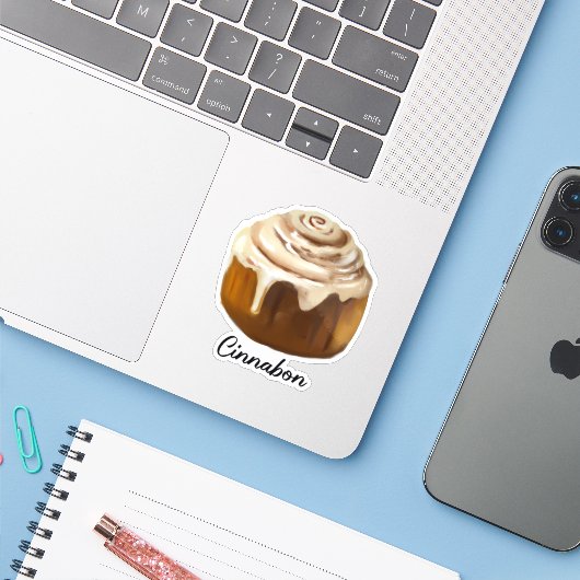 Cinnabon Aufkleber (Laptop mit iPhone)
