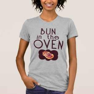 Cinnamon Bun im Oven T-Shirt
