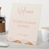 Cinnamon Roll Shower Welcome Sign – Sweet Brunch Sockelschild (In Situ)
