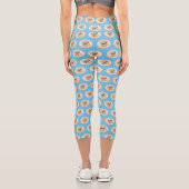 Cinnamon Rolle Cartoon Illustration Capri Leggings (Rückseite)