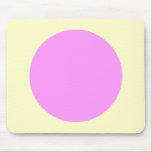 Circle - Lt Violet und Blassgelb Mousepad<br><div class="desc">Ein Mauspad mit einem Kreis- oder Spotmotiv in zwei Tönen oder Farben. Ein schönes,  einfaches,  unkompliziertes Design an sich oder ideal als Ausgangspunkt für weitere Anpassungen.</div>