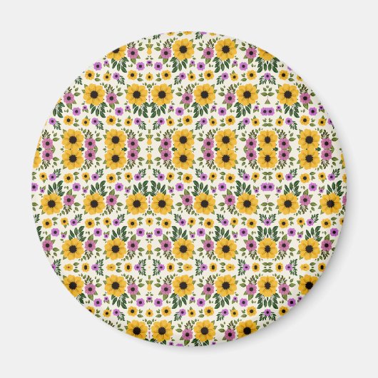 Circular floral button with vibrant yellow magnet (Vorne)