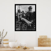 Circus Lady sitzend auf einem Motor 1924 Poster (Küche)