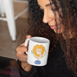 Circus Lion springt durch einen Hoop Kaffeetasse