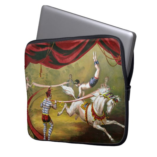 Circus Poster zeigt Acrobat Darstellend auf Pferd. Laptopschutzhülle (Vorderseite Links)