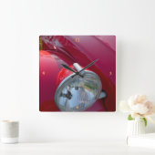 Citroë 2CV, Vintages französisches Auto. Quadratische Wanduhr (Zuhause)