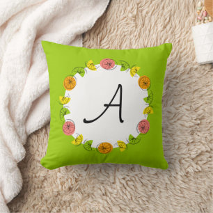 Citrus Circle Green Monogram Quadrow Kissen