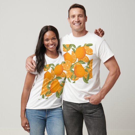 Citrus Delight: Orangefarbenes Muster T-Shirt (Unisex)