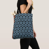 "Citrus Sky Serenade: Blumen Groove Unternachts Tasche (Von Nahem)
