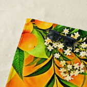 Citrus und Blätter Graphic Strandtuch (Beispiel)