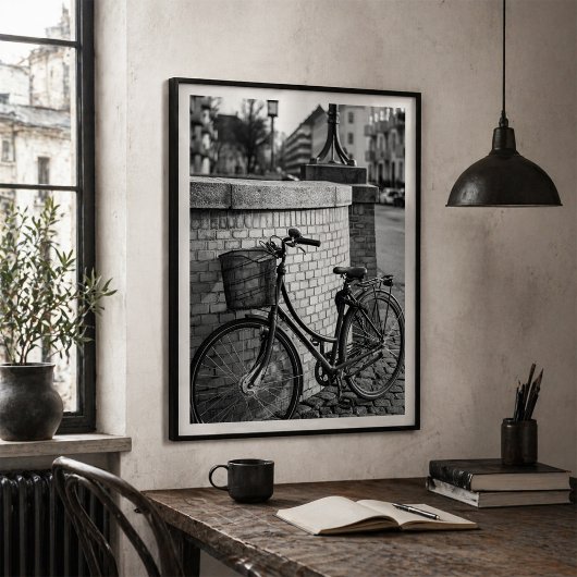 City-Fahrrad mit Korb gegen Ziegelmauer Poster