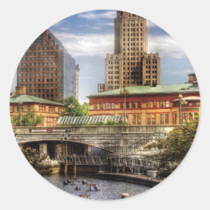 City - Providence RI - The Skyline Runder Aufkleber