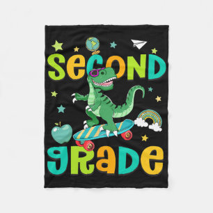 Ck Zur Schule Rollt In Die 2. Klasse T-Rex Skatebo Fleecedecke
