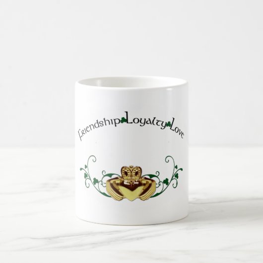 Claddagh/Claddaugh Kaffeetasse (Mittel)