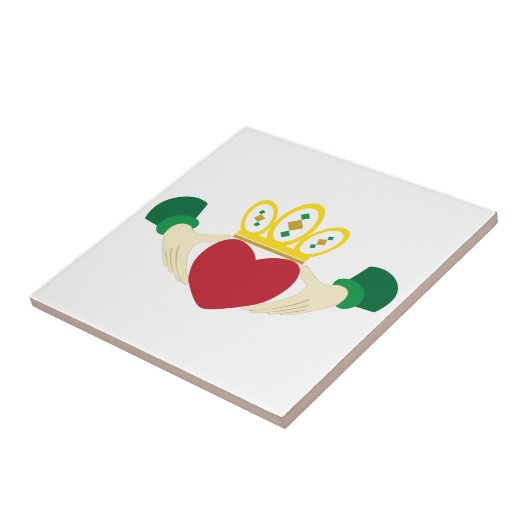 Claddagh Fliese (Seite)