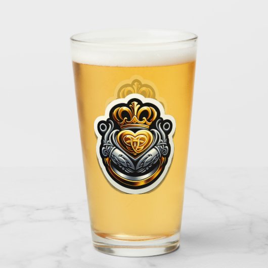 Claddagh Pint Glass Glas (Rückseite (gefüllt))