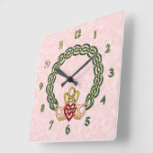 Claddagh Quadratische Wanduhr (Winkel)