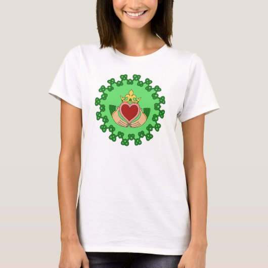 Claddagh und grüne Knüpfarbeit T-Shirt (Vorderseite)