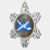 Clan Anderson Tartan Knot & Flag Schneeflocken Zinn-Ornament (Rechts)
