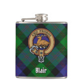 Clan Blair Wappen über Tartan Flachmann (Vorderseite)