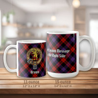 Clan Brown Wappen über Tartan