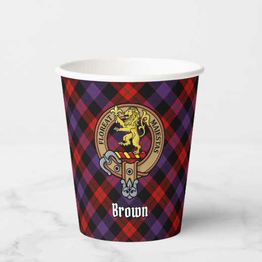 Clan Brown Wappen über Tartan Pappbecher (Vorderseite)